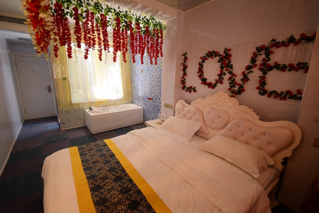 Century Hua Na Loves Boutique Hotel Qingdao Zewnętrze zdjęcie