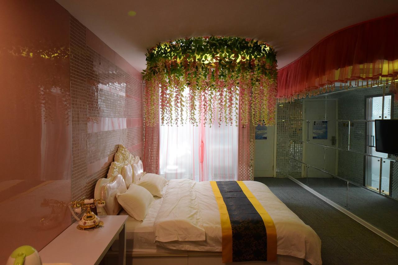Century Hua Na Loves Boutique Hotel Qingdao Zewnętrze zdjęcie
