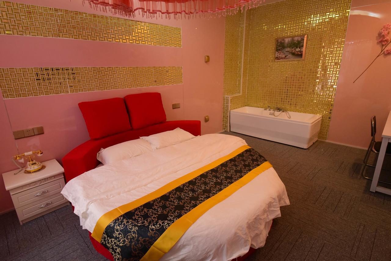 Century Hua Na Loves Boutique Hotel Qingdao Zewnętrze zdjęcie