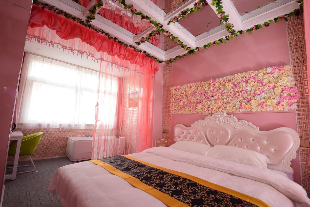 Century Hua Na Loves Boutique Hotel Qingdao Zewnętrze zdjęcie